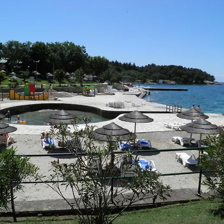Gostinjska kuća Carmenn *